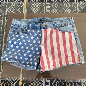 Size: 16 - American Flag Denim Shorts